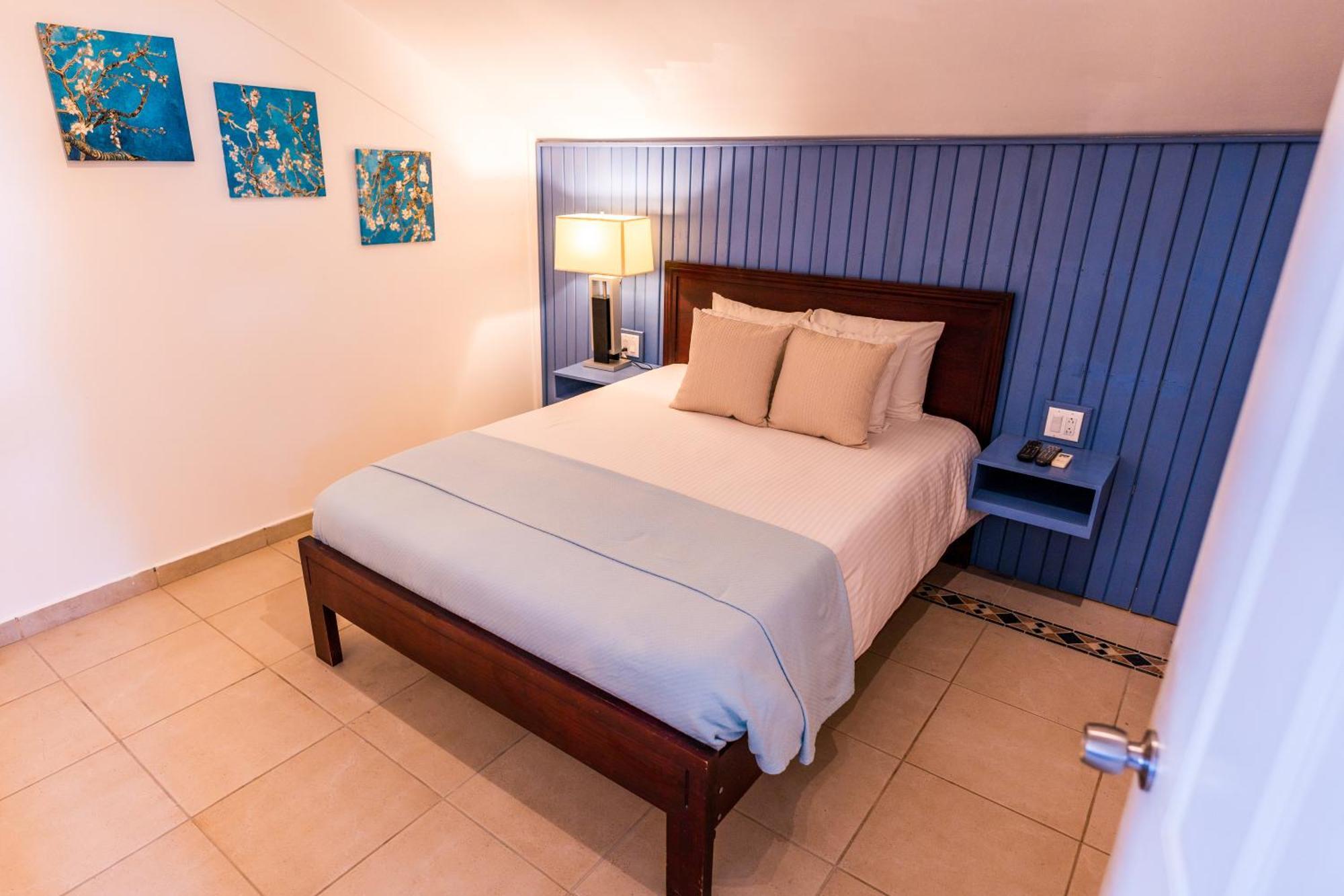 בוקס דל טורו Tropical Suites Hotel מראה חיצוני תמונה