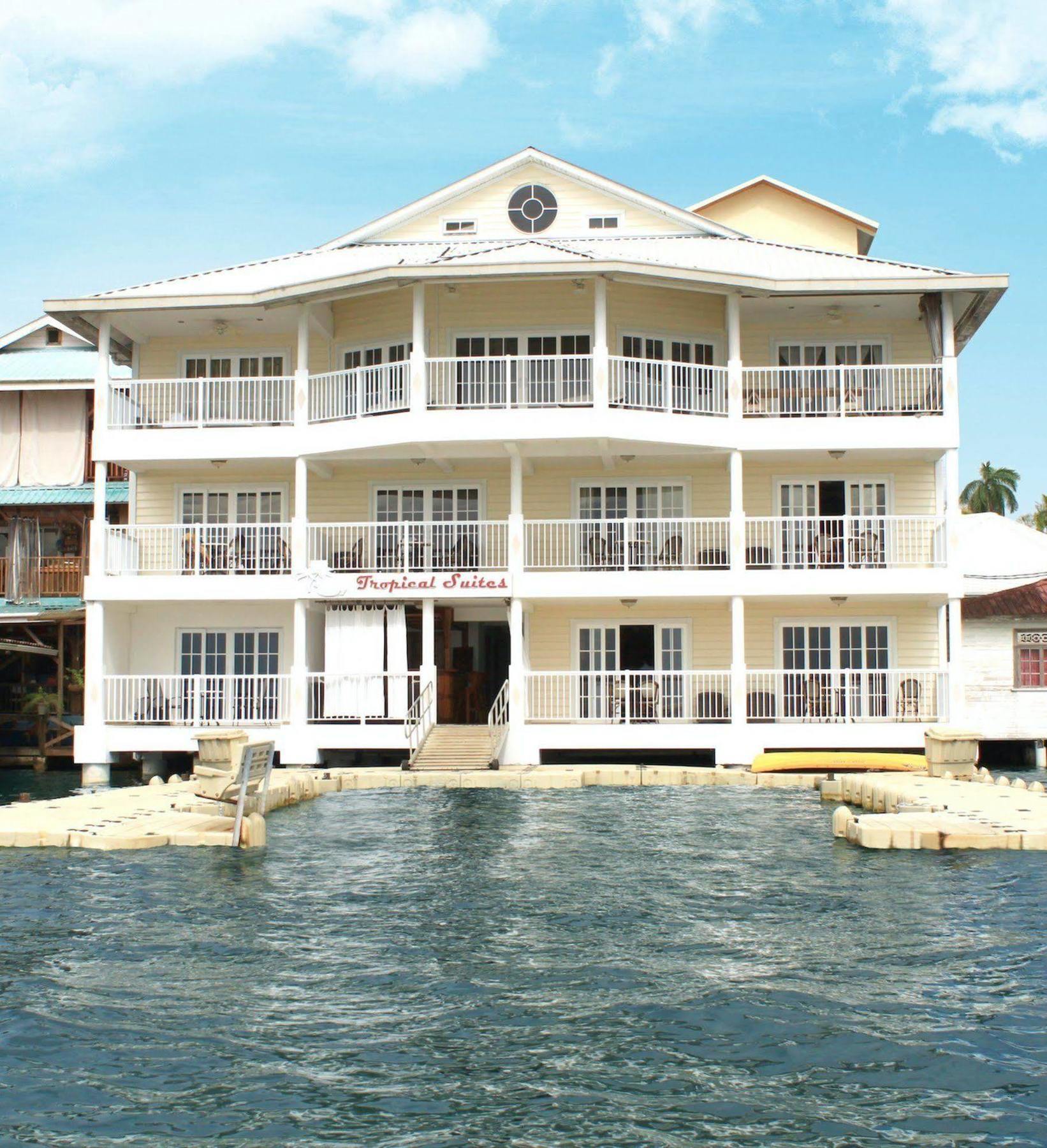 בוקס דל טורו Tropical Suites Hotel מראה חיצוני תמונה
