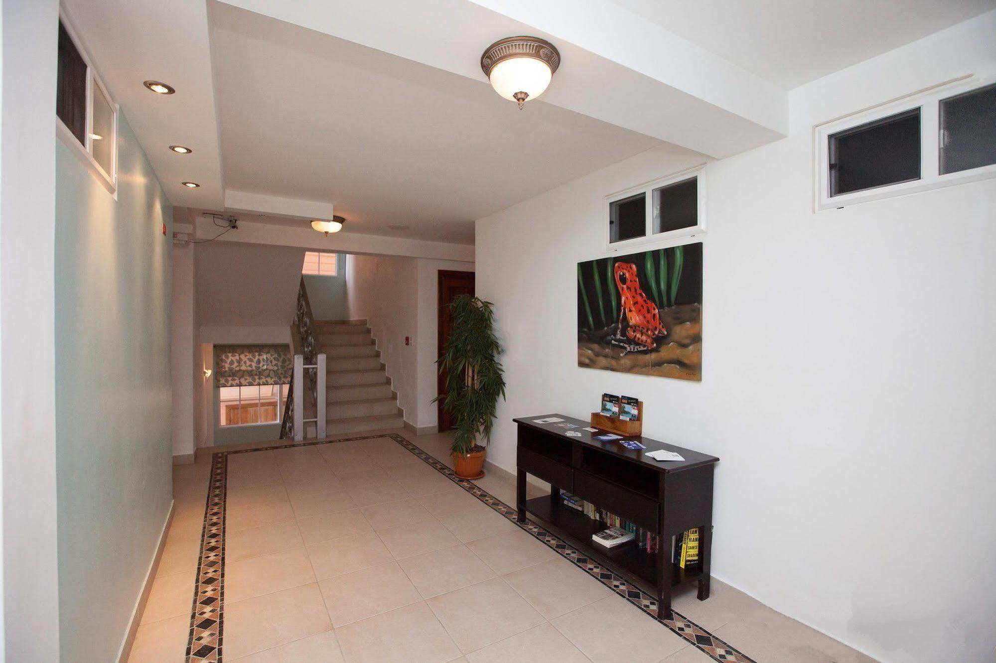 בוקס דל טורו Tropical Suites Hotel מראה חיצוני תמונה